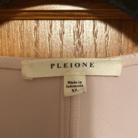 Pleione pale blush top size XL - Picture 2 of 4
